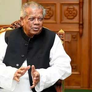 আমির হোসেন আমু লুকিয়ে আছেন সন্দেহে ভবন ঘেরাও