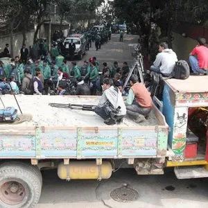 খালেদা জিয়ার বাড়ির সামনে বালুর ট্রাক রাখার ঘটনায় শেখ হাসিনার বিরুদ্ধে মামলা