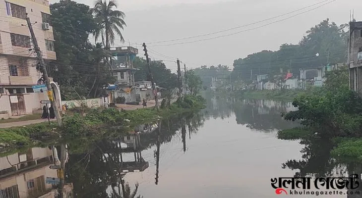 সাতক্ষীরার বদ্ধ প্রাণসায়ের খালে এখন বইছে পানির প্রবাহ