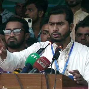বেশি অক্ষম হলে ক্ষমতা ছেড়ে দিন, সরকারের প্রতি নুরুল হক নুর