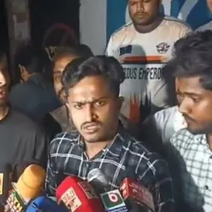 আ.লীগ নেতা হত্যায় ছাত্রজনতার ৪০০ ৫০০ জনকে আসামি করায় আল্টিমেটাম