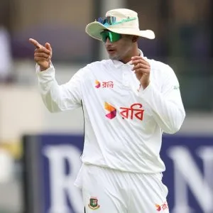 সাকিবকে রেখেই প্রথম টেস্টের দল ঘোষণা